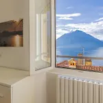 Stunning View ורנה