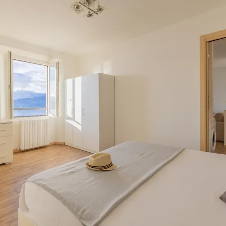 Stunning View Apartment *
