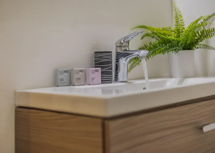 Stunning View 瓦伦纳